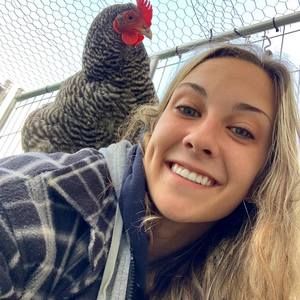 Meet your Posher, Hayley